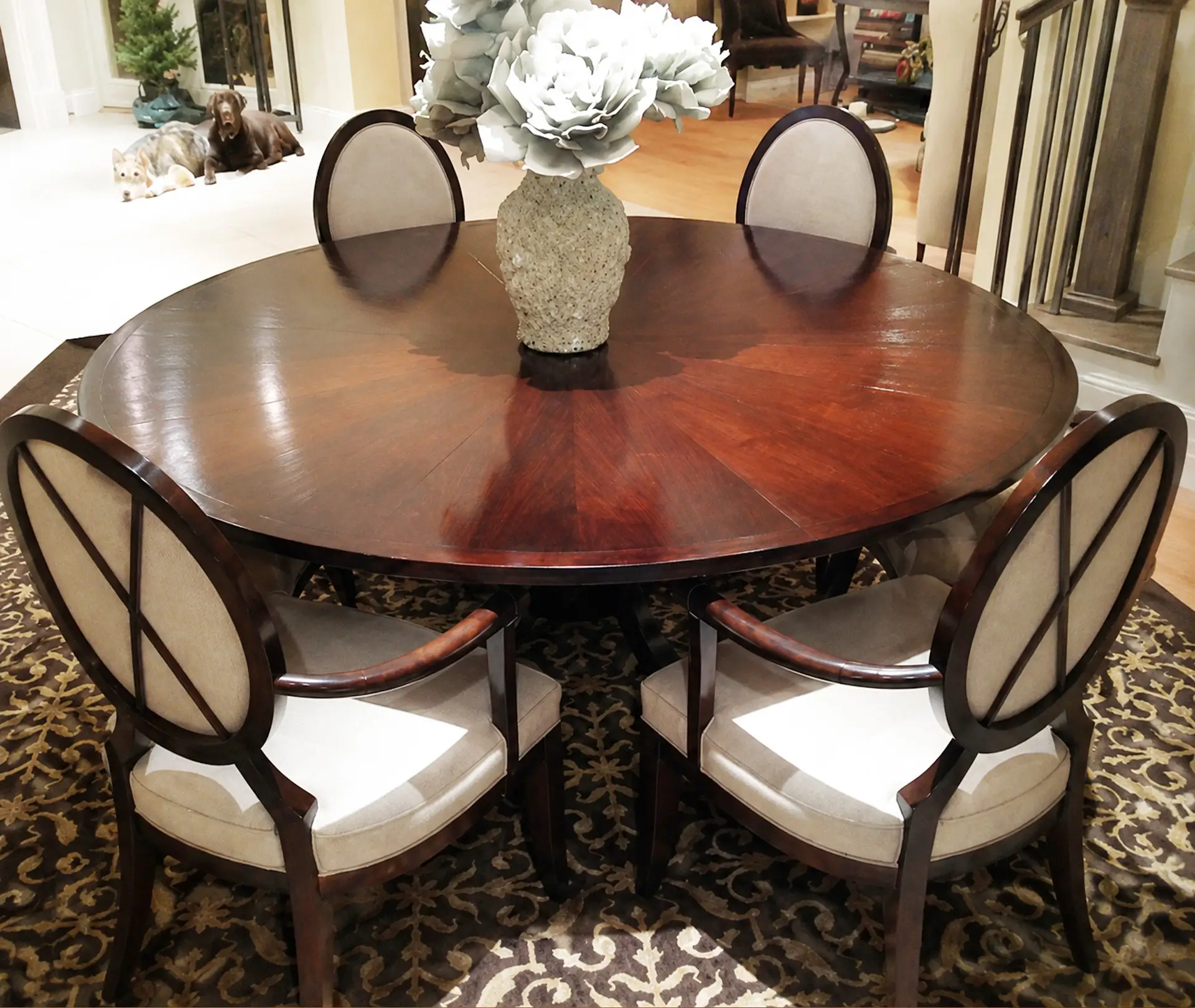 French polishing and traditional wood finishing
