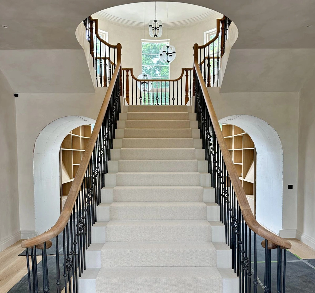 Staircases and balustrades refinished